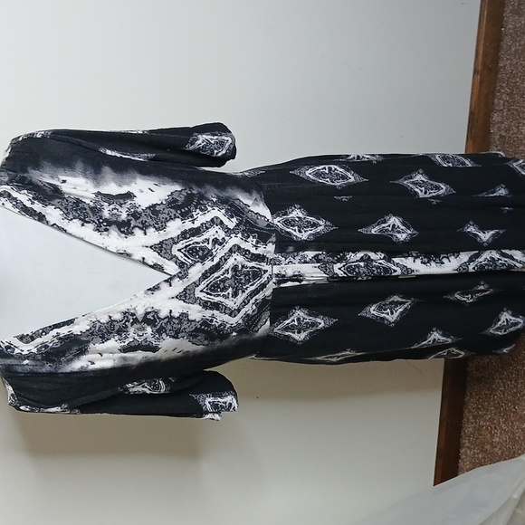 Soma womens black and white abstract pattern wrap midi dress size large - Picture 2 of 12